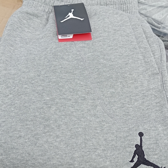 Various Items - Picture 3 of 4